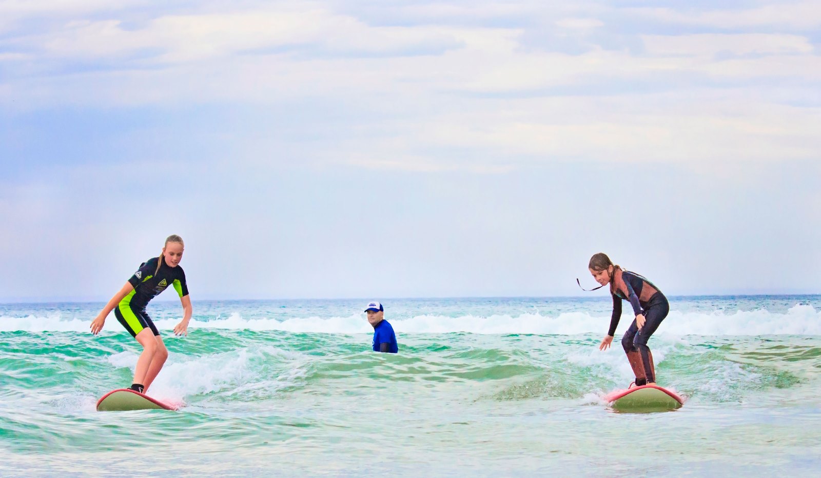Out Surfing coaches are Qualified